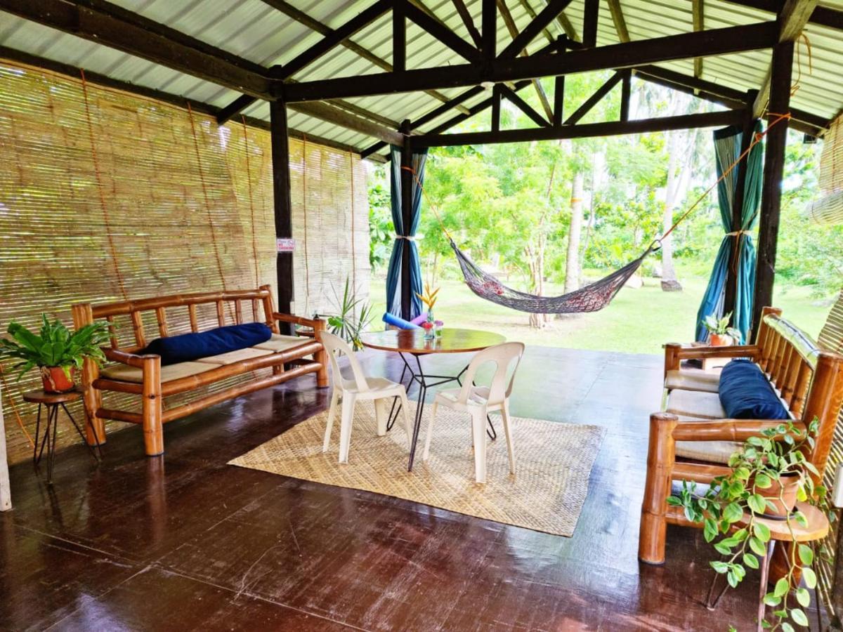 Bahandi Beach Lodge Мамбахао Экстерьер фото
