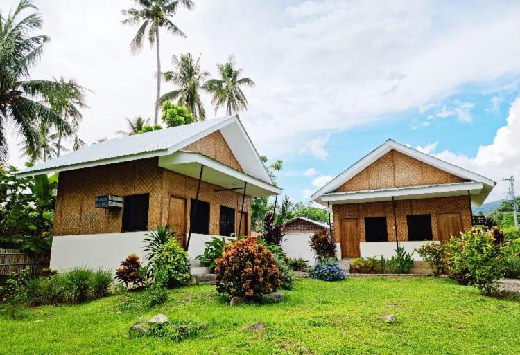 Bahandi Beach Lodge Мамбахао Экстерьер фото